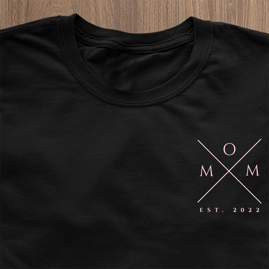 Mom Cross T-Shirt - Datum personalisierbar